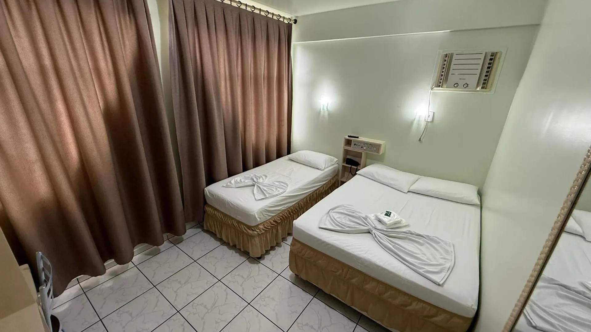 Oasis Chartouni Hotel Blumenau